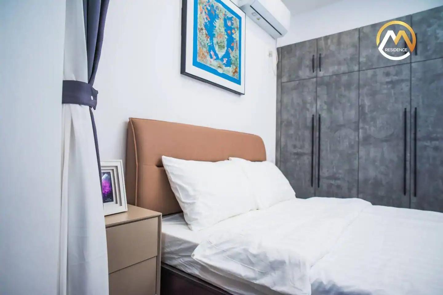 Hotel Serviced Apartments Top One Infinity Pool With View Of 360 Degree Phnom Penh Exteriör bild