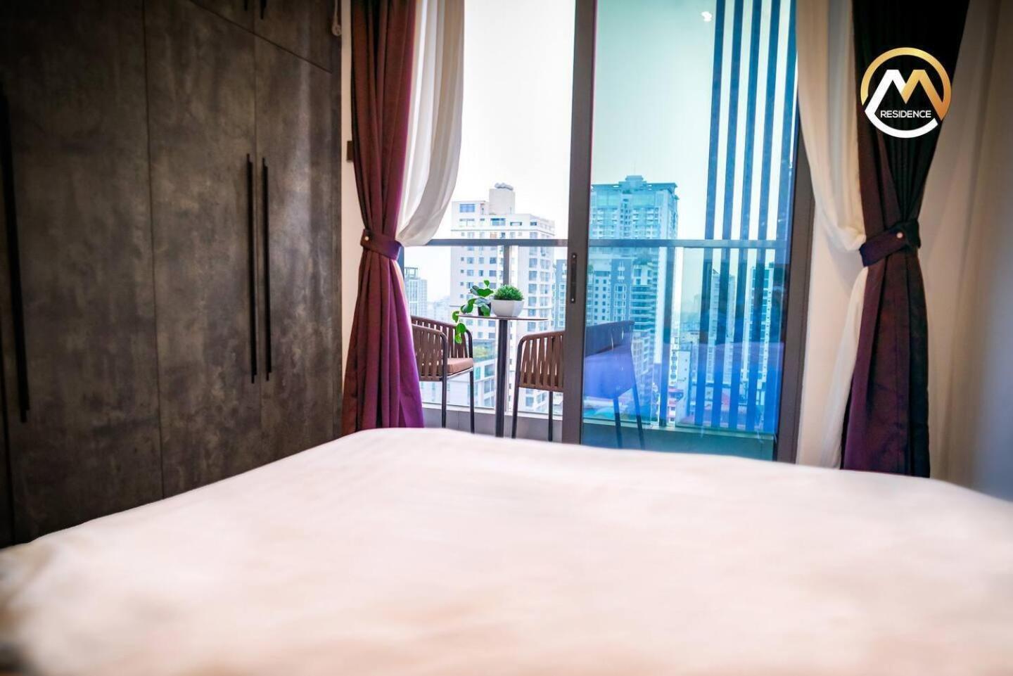 Hotel Serviced Apartments Top One Infinity Pool With View Of 360 Degree Phnom Penh Exteriör bild