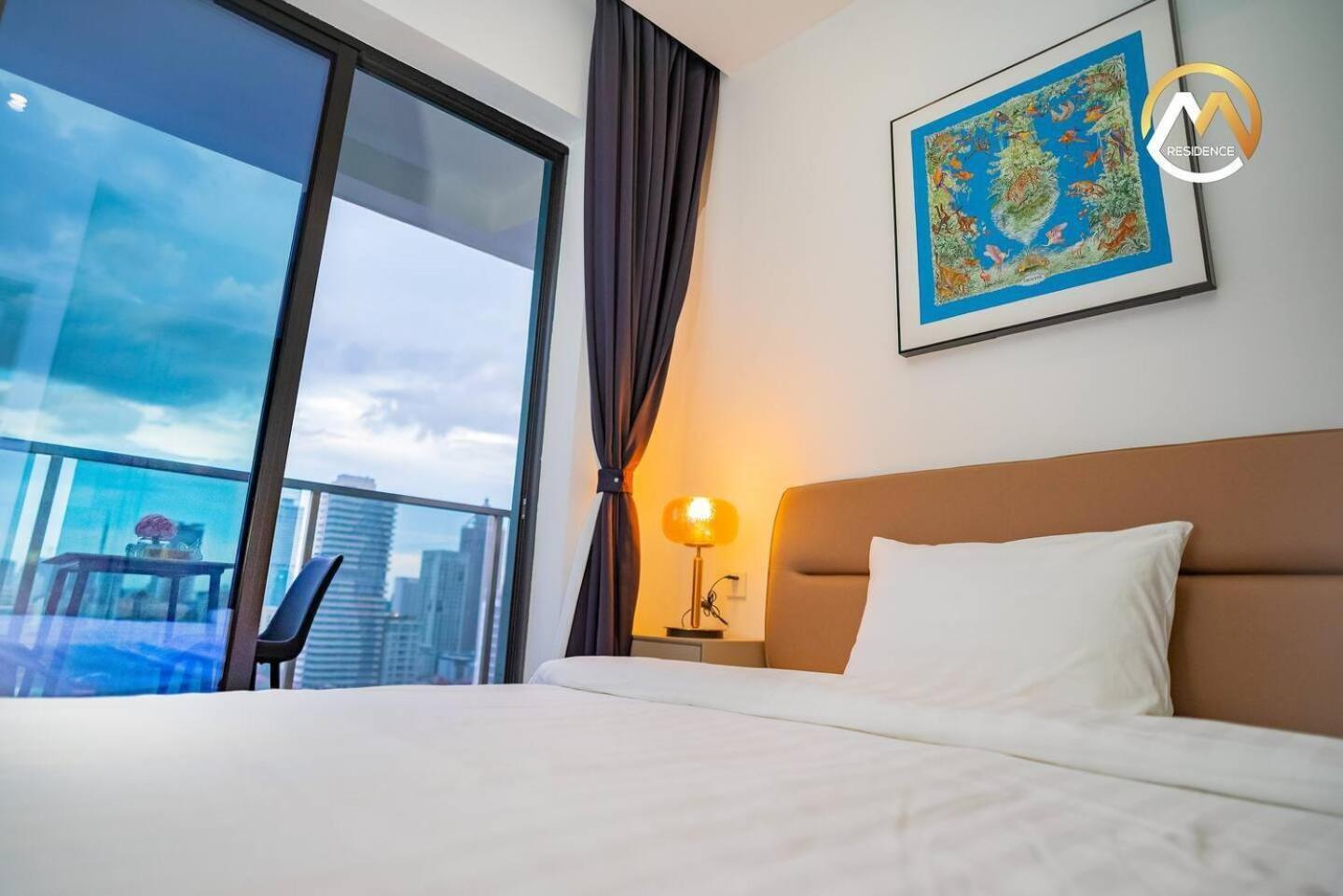 Hotel Serviced Apartments Top One Infinity Pool With View Of 360 Degree Phnom Penh Exteriör bild