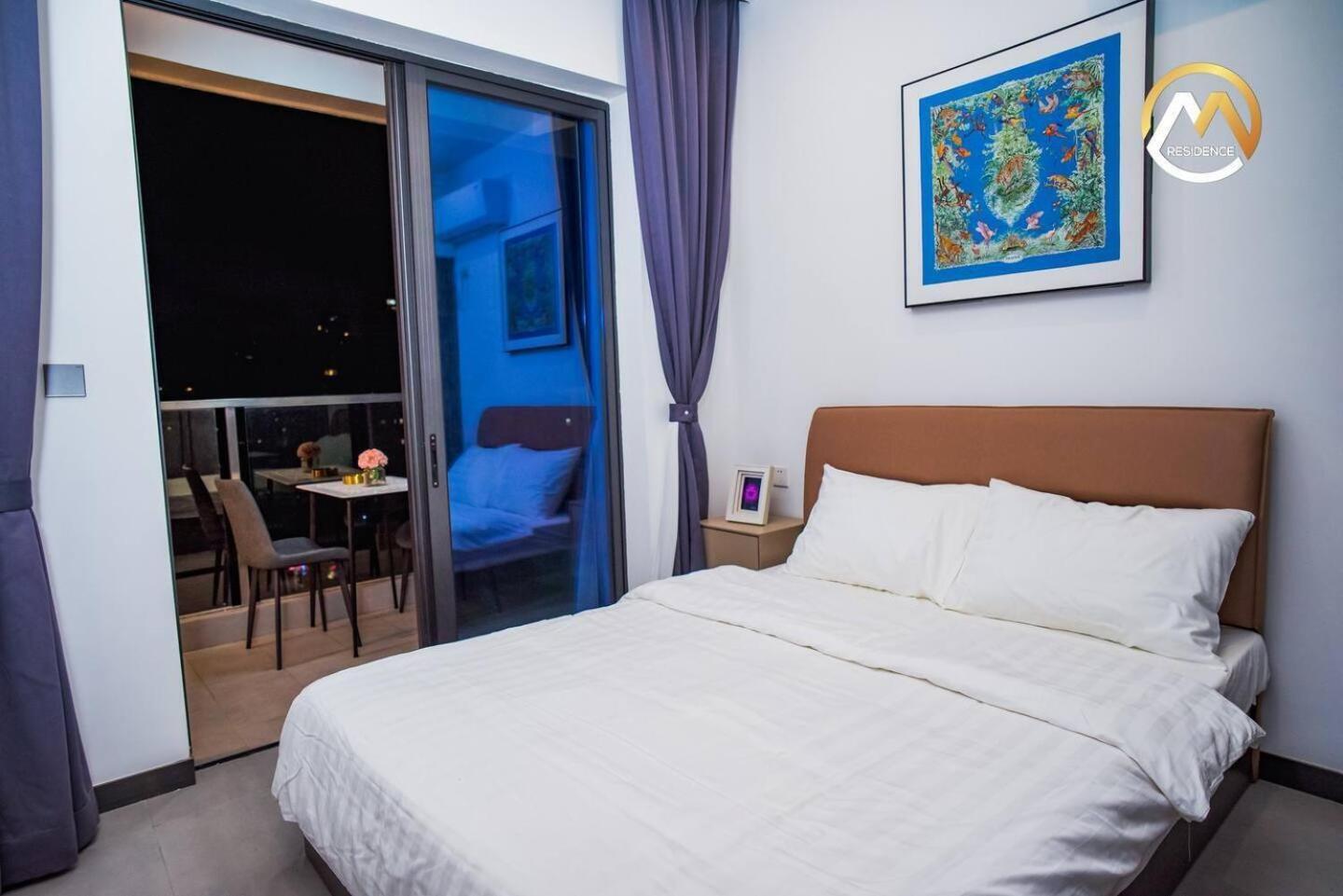 Hotel Serviced Apartments Top One Infinity Pool With View Of 360 Degree Phnom Penh Exteriör bild