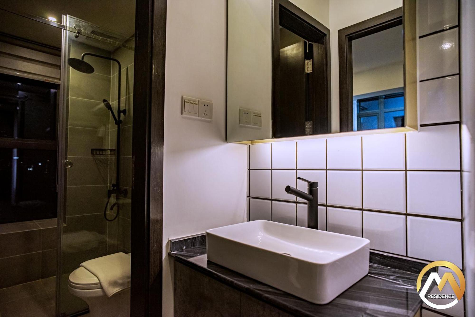 Hotel Serviced Apartments Top One Infinity Pool With View Of 360 Degree Phnom Penh Exteriör bild