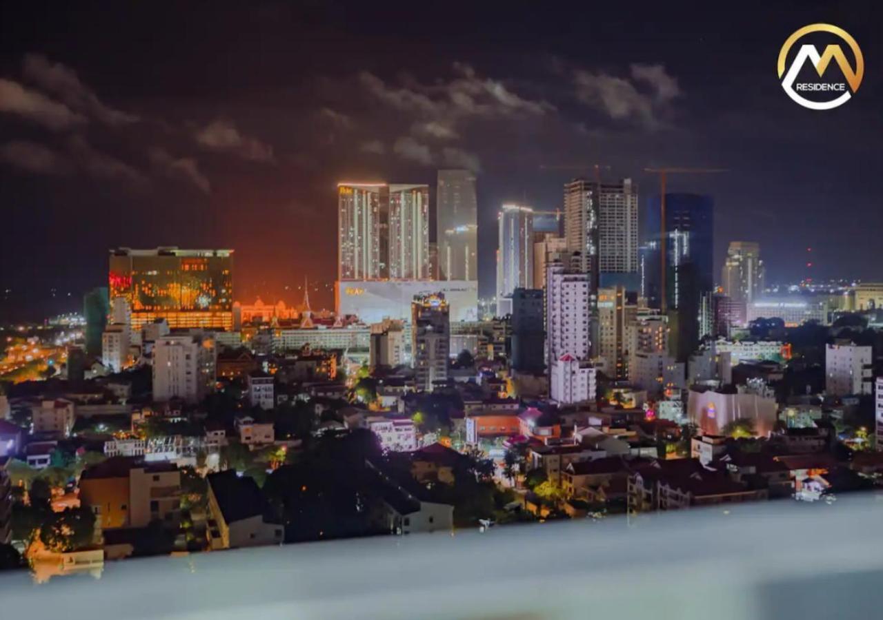 Hotel Serviced Apartments Top One Infinity Pool With View Of 360 Degree Phnom Penh Exteriör bild