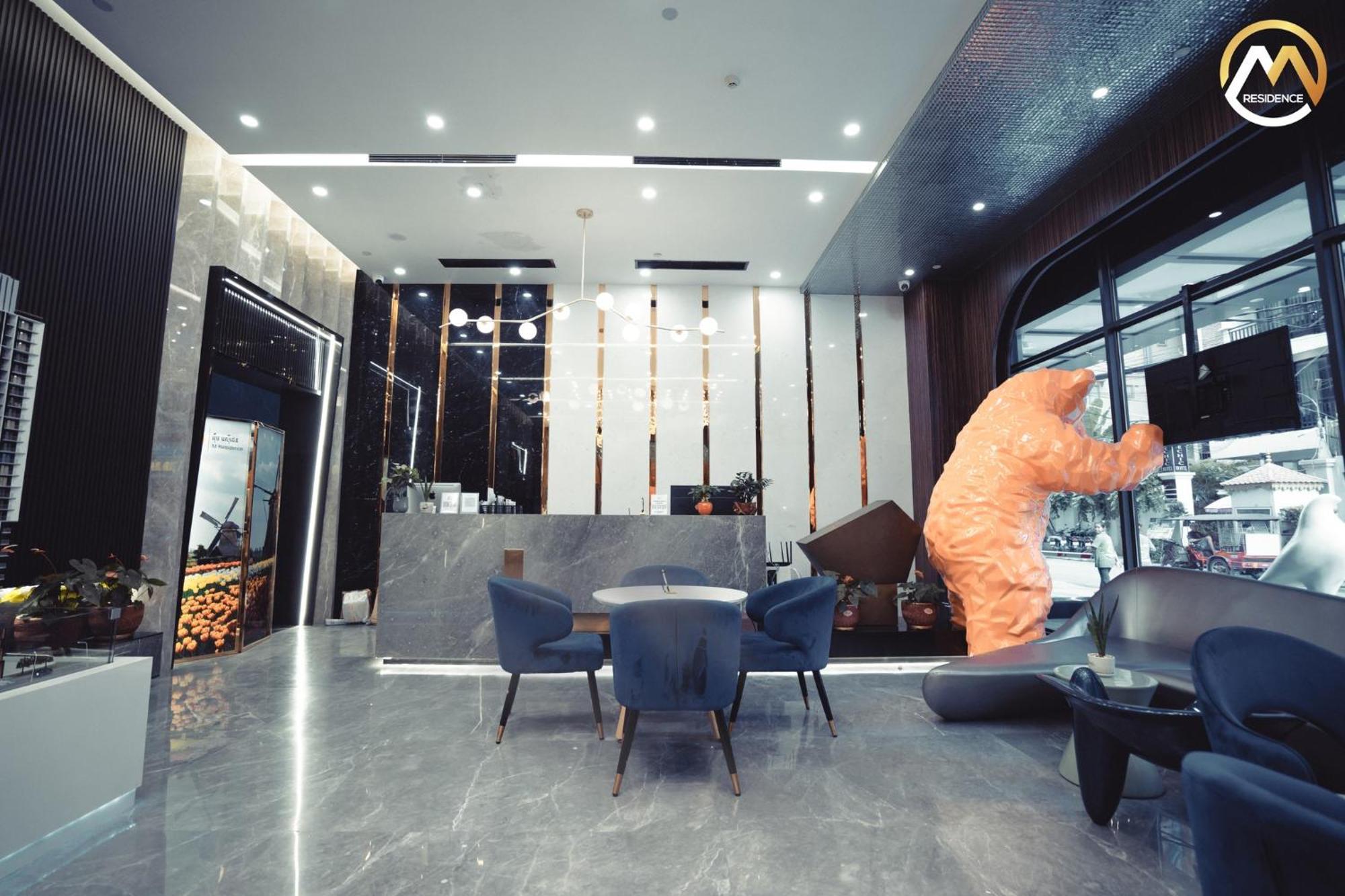 Hotel Serviced Apartments Top One Infinity Pool With View Of 360 Degree Phnom Penh Exteriör bild